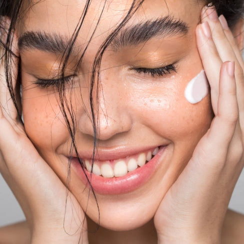 Thic makeup removal balm